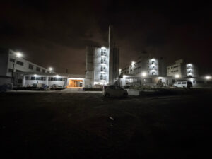 団地廃墟ロケ 夜
